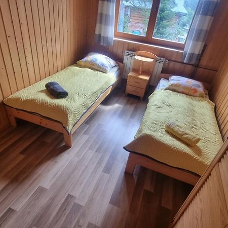 Pod Grusza Guest House Dzianisz Bagian luar foto