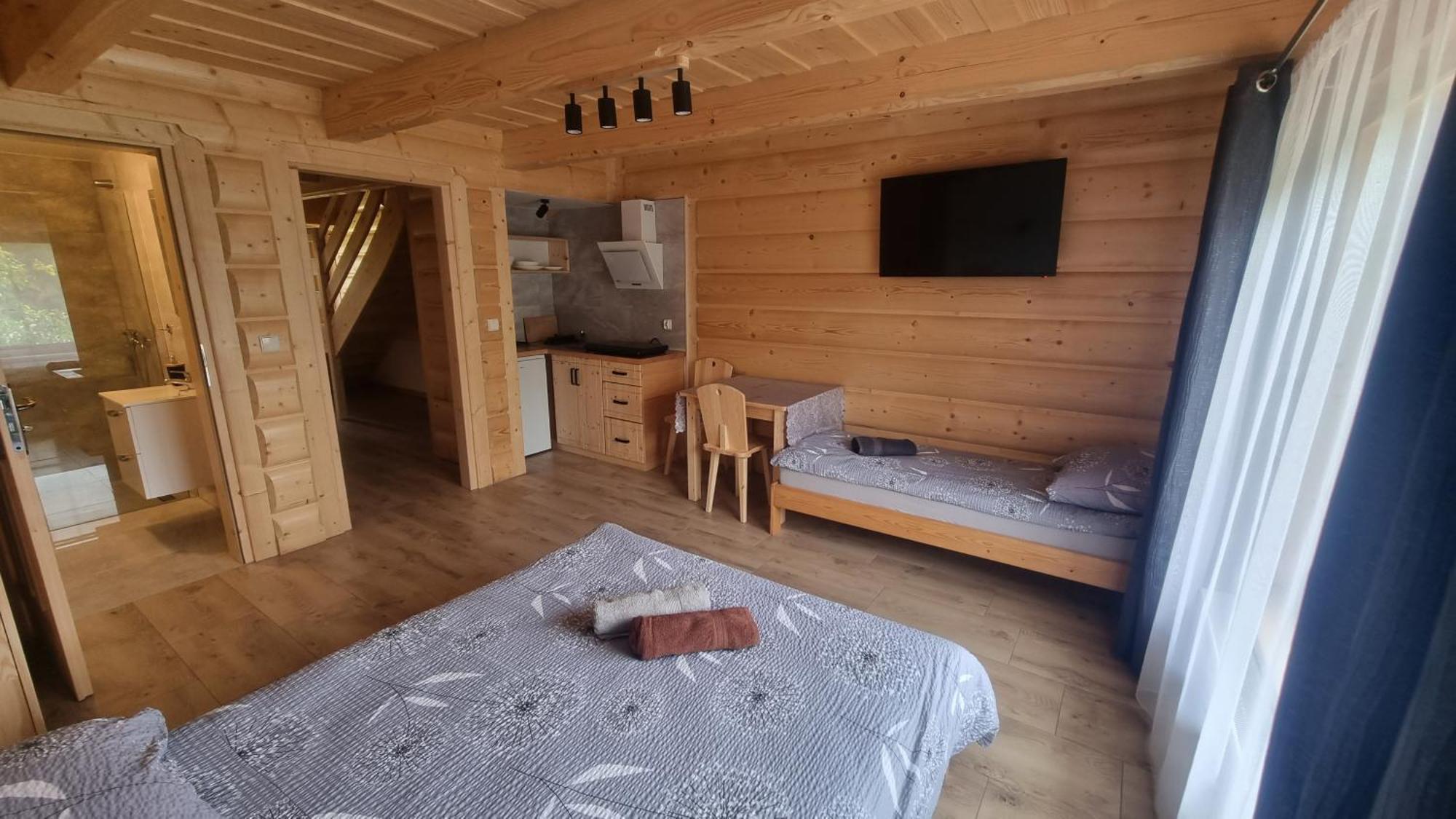 Pod Grusza Guest House Dzianisz Bagian luar foto